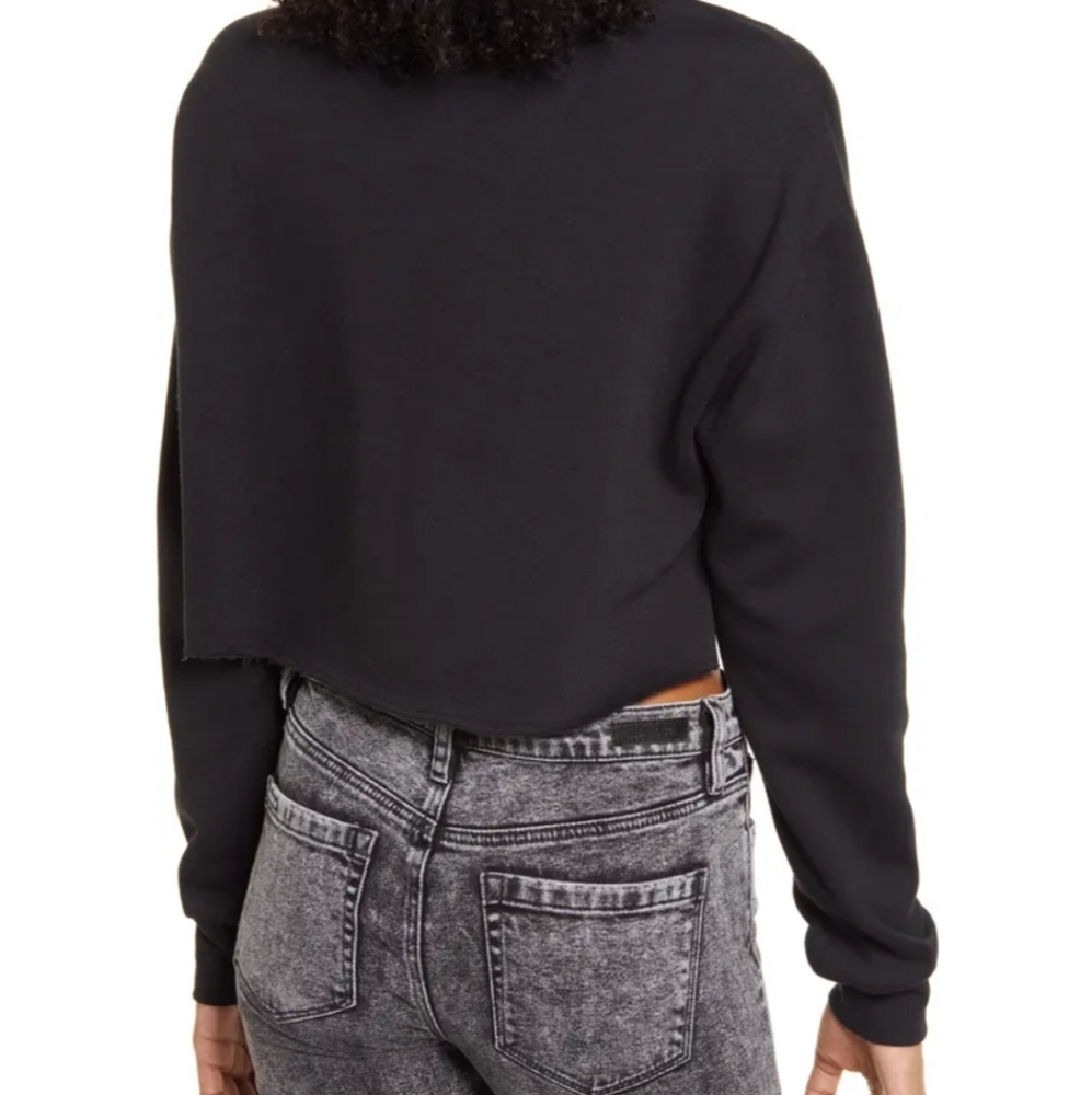 SOCIALITE Crewneck Cropped Pull-Over Sweater - Picture 2 of 5